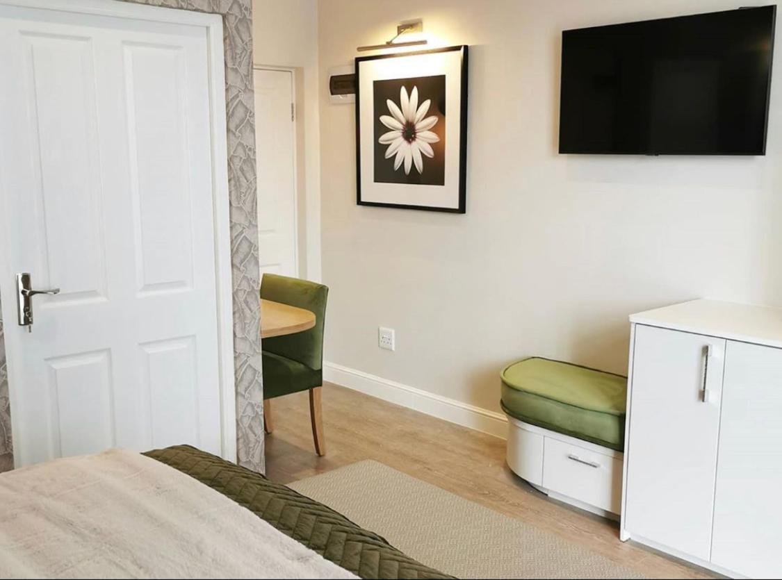 Alluvia Boutique Winery & Luxury Accommodation Stellenbosch Rom bilde A room at the hotel